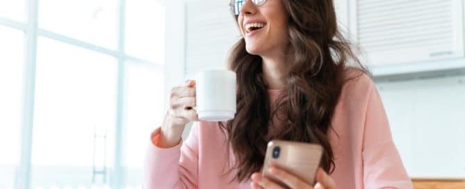 woman drinking coffee